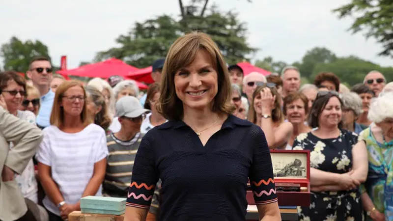 Fiona Bruce The Fierce Question Time Host With A Glittering Career