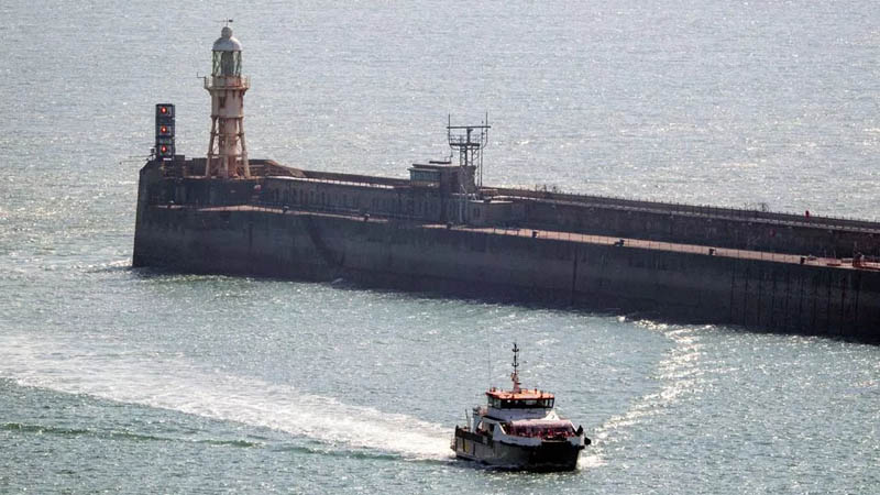 Farage warns of danger as Channel migrant crossings hit record high in 2025