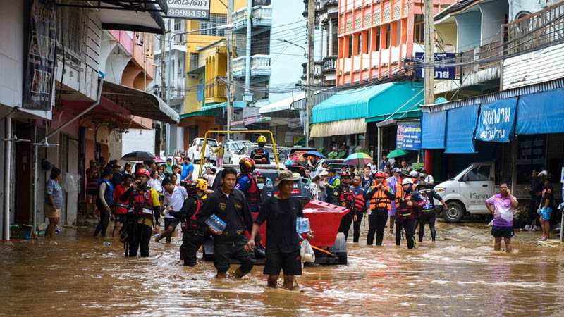 Thousands Flood Birmingham Streets as Locals Say They’ve ‘Never Seen Anything Like It’