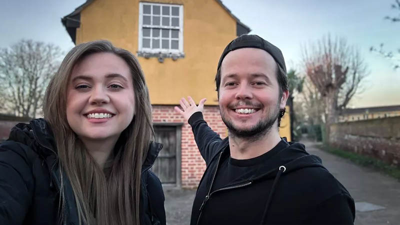 Couple Buys One of UK’s Most Haunted Houses and What They Experienced Left Them Speechless