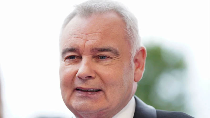Eamonn Holmes Rushed to Hospital After Sudden Fall – Fans Rally Behind GB News Presenter
