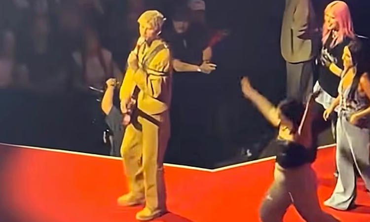 Machine Gun Kelly fan falls on Stage